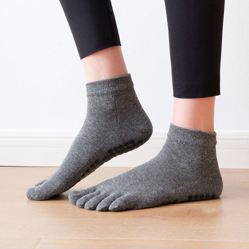 Anti-Slip Women Pilates Socks  - Yoga Fitness Dance ulasan dan harga